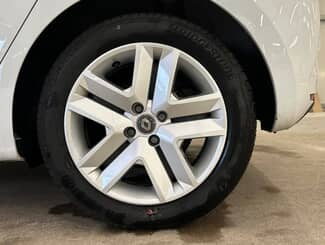 Renault Clio v clio blue dci 115